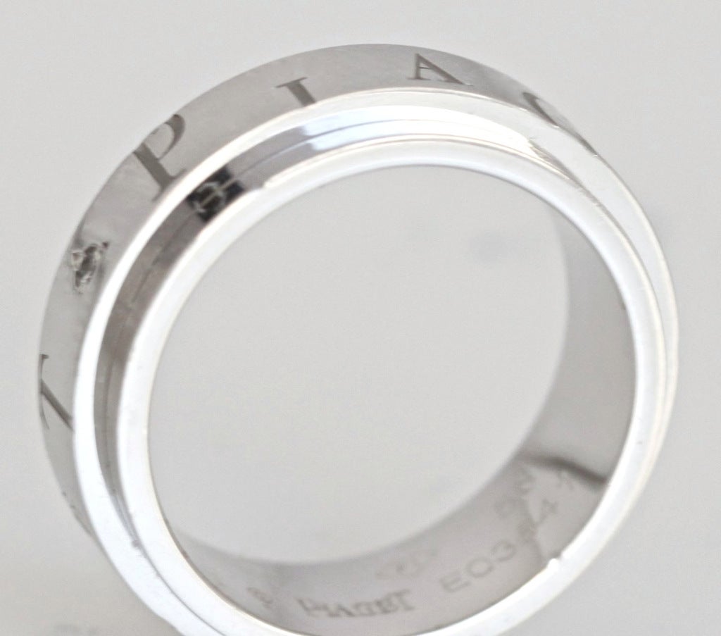 PIAGET Diamond White Gold Engraved Spin Ring For Sale 2