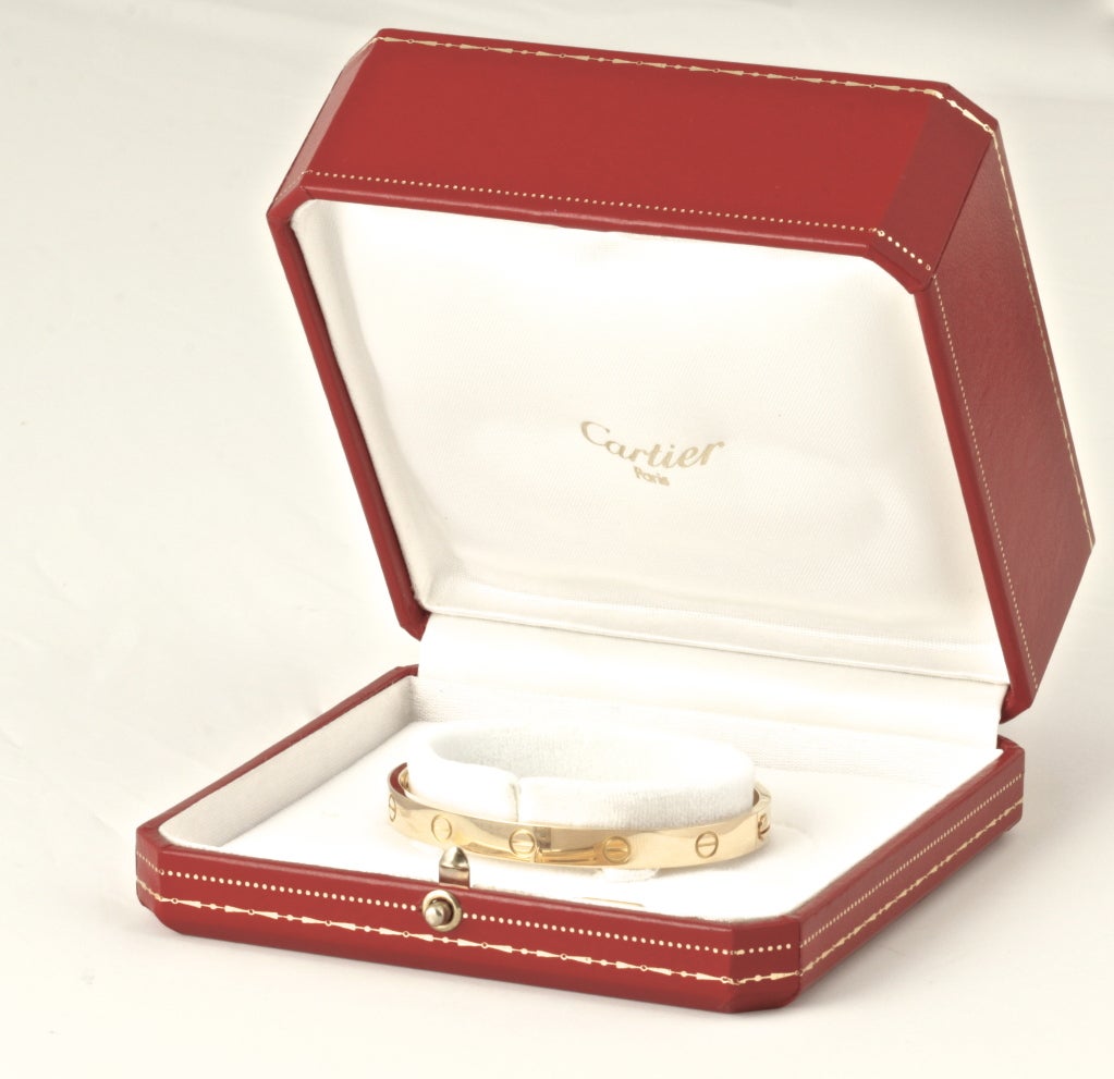 Women's or Men's CARTIER  Gold LOVE Bracelet with Box & Screwdriver 17