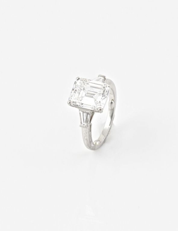 Women's CARTIER 4.48 Carat Diamond Platinum Ring For Sale