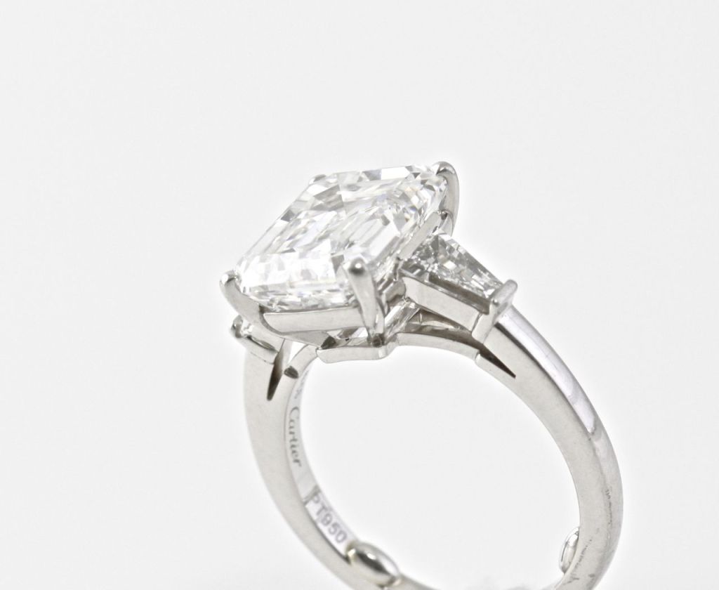 CARTIER 4.48 Carat Diamond Platinum Ring For Sale 2