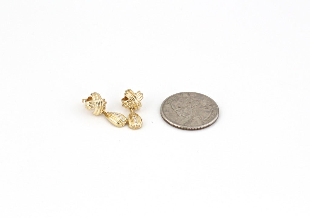 TIFFANY & CO. Drop Earrings Diamonds and Yellow Gold 4