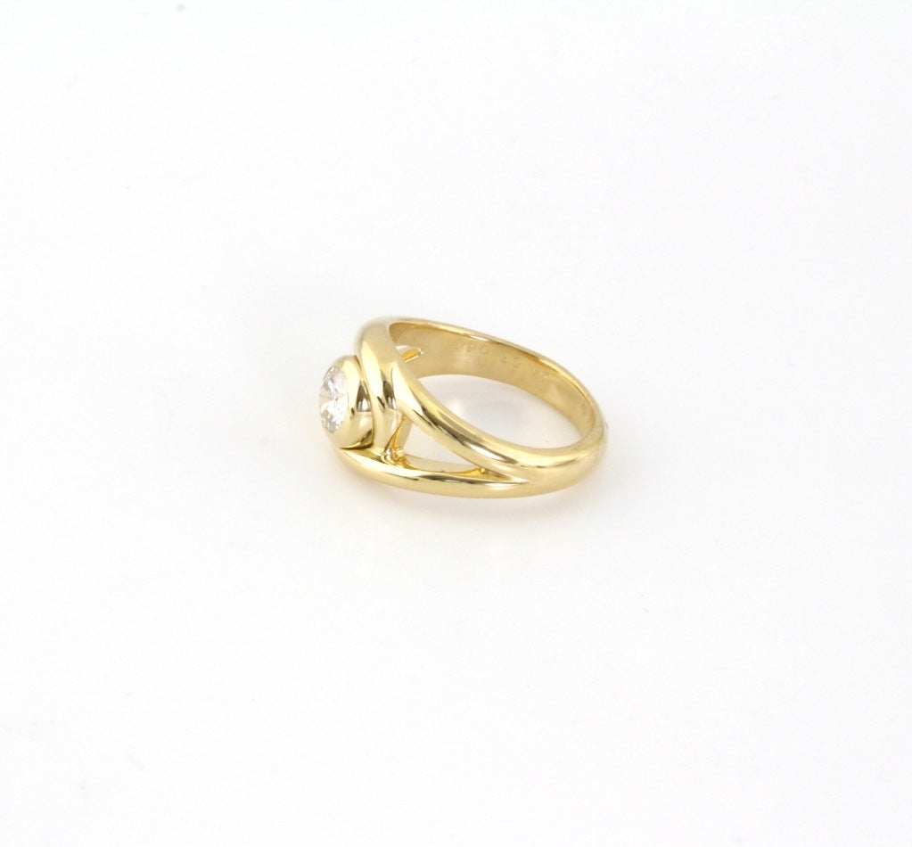 Contemporary CARTIER Diamond Gold Engagement/Cocktail Ring For Sale