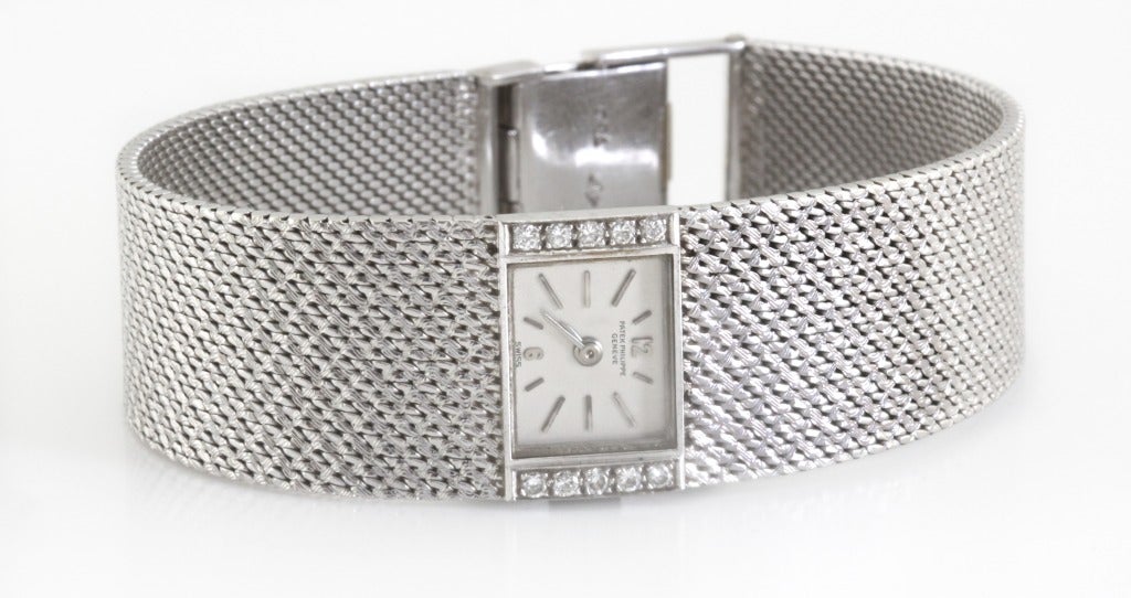 Patek Philippe Lady's White Gold and Diamond Bracelet Watch In Excellent Condition For Sale In Los Angeles, CA