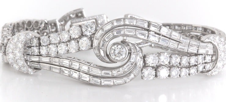 Diamond Platinum Bracelet In Excellent Condition For Sale In Los Angeles, CA