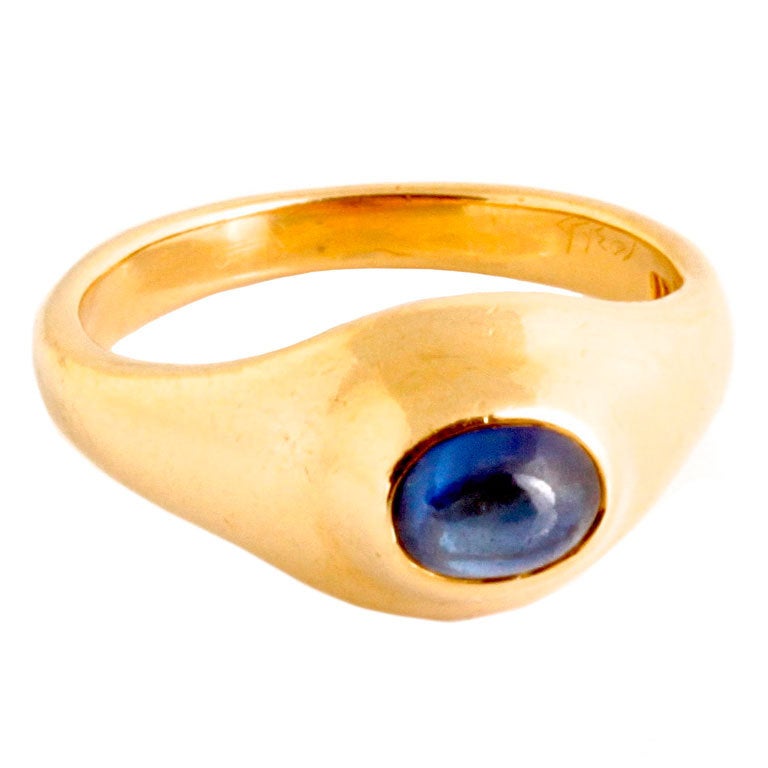 TIFFANY & Co. Yellow Gold and Blue Sapphire Ring For Sale