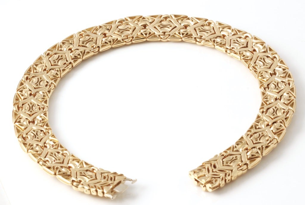BULGARI ''TRIKA'' Halskette aus Diamanten und Gold (Zeitgenössisch) im Angebot