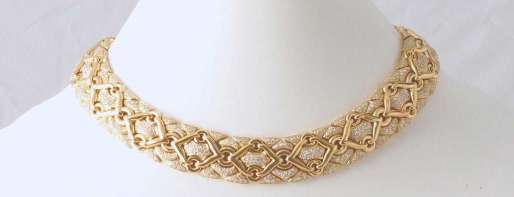 BULGARI 'TRIKA' Diamond and Gold Necklace For Sale 1