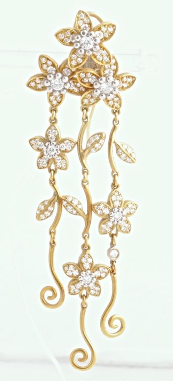 KIESELSTEIN-CORD Green Gold Diamond Flower Drop Earrings