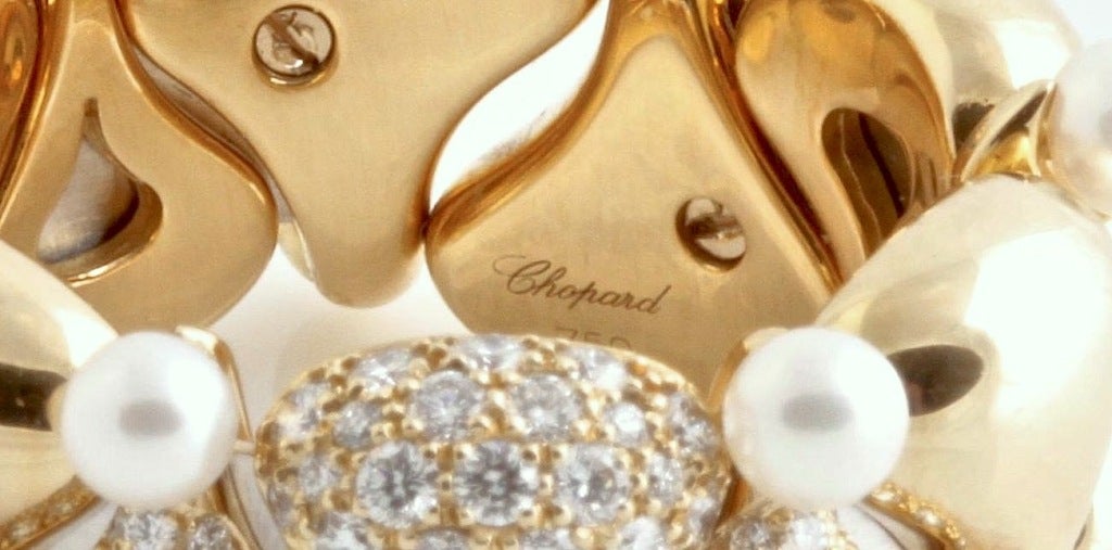 (Retails for $12,560.)

This amazing ring from the 