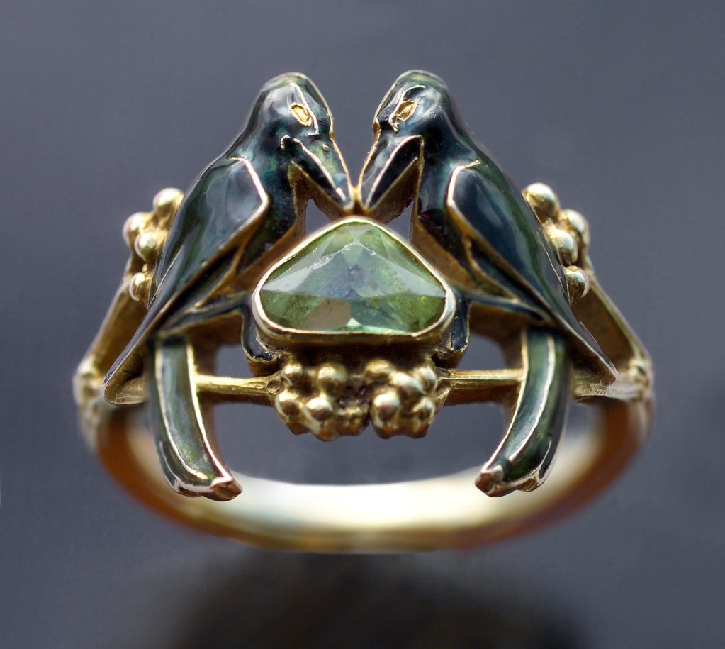 'The Betrothal -To Have & To Hold' An important & rare engagement ring. 
Marks: 'LALIQUE'.
Literature: Sigrid Barten, René Lalique, Schmuck und Objets d?arts, 1890-1910, Munich 1977 (1989), nos. 138 and 1339 shows the drawing for this ring, c.