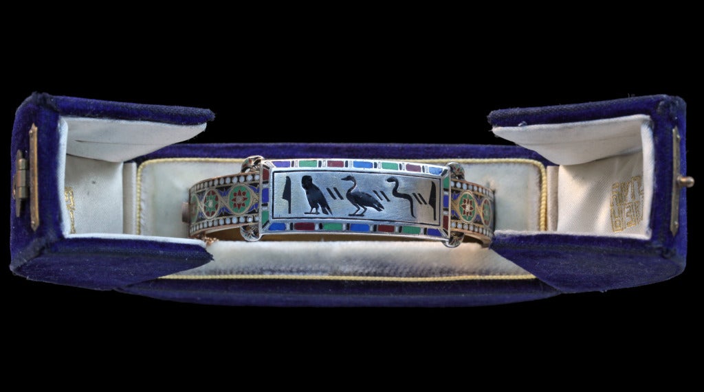 Emile-Désiré Philippe Early Egyptian Revival Gold Silver Enamel Hinged Bangle In Good Condition For Sale In London, GB