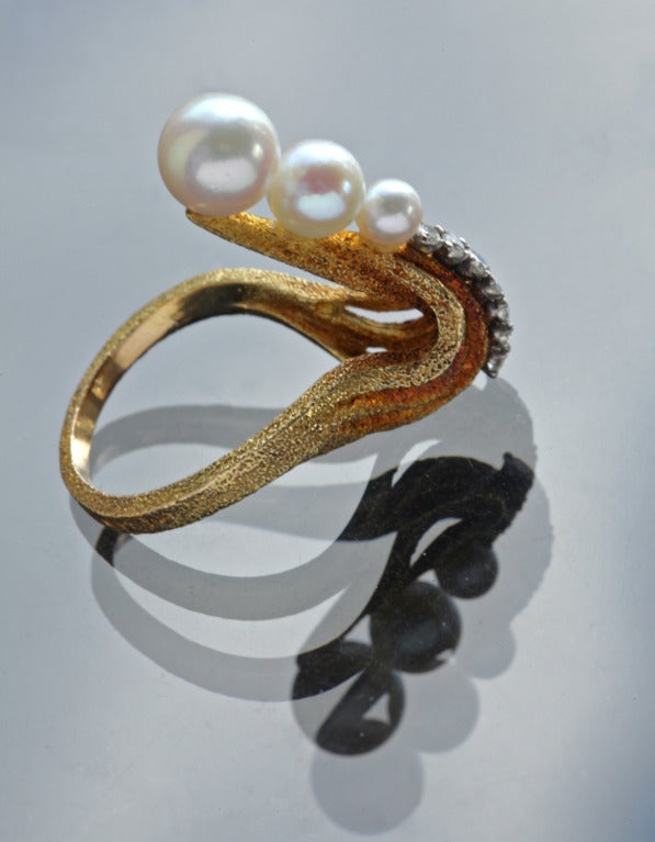 Women's Mid-Century Pearl Diamond Gold Sculptural Ring