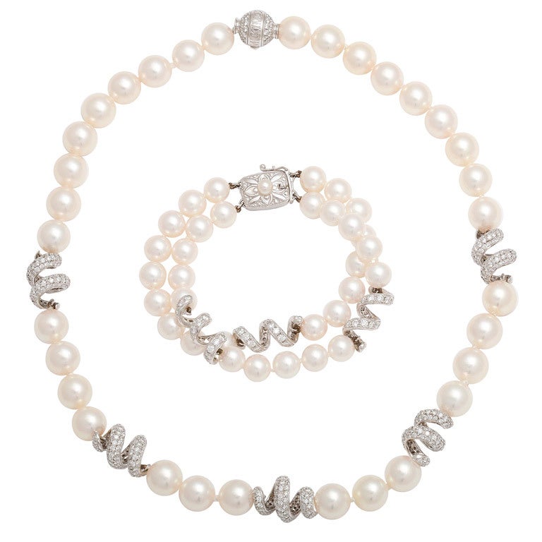 MIKIMOTO Pearl and Diamond Necklace and Bracelet For Sale