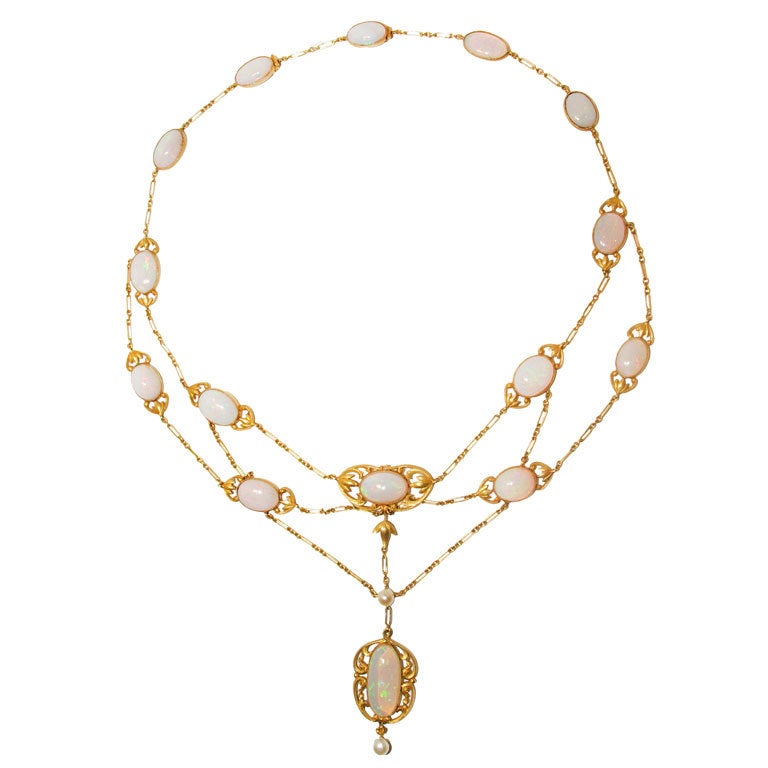 Art Nouveau Opal and Gold  Necklace For Sale