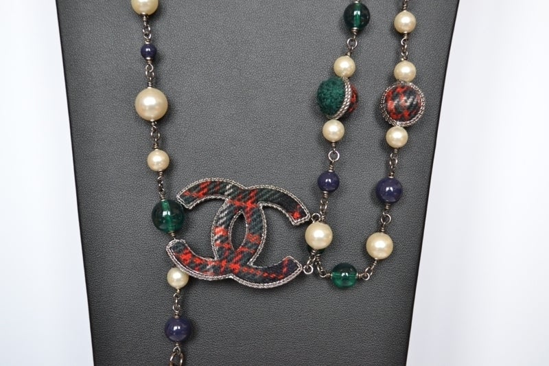 Women's Chanel necklace sautoir Scottish Paris Edimbourg