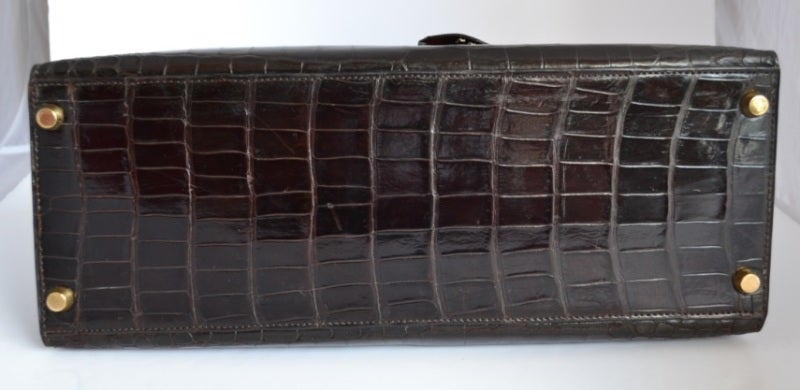 Hermes Kelly 32 handbag in Porosus crocodile with gold hardware 3