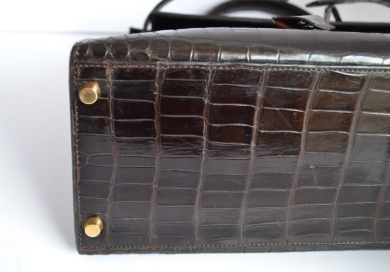 Hermes Kelly 32 handbag in Porosus crocodile with gold hardware 4