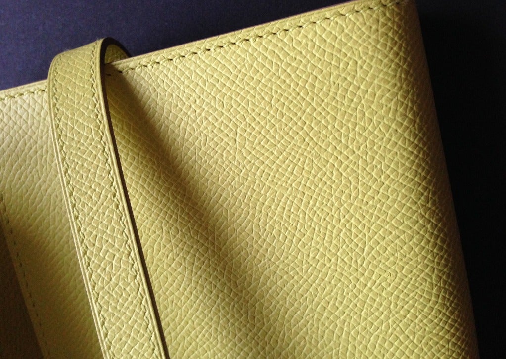 Women's or Men's Hermès Kelly Long wallet Lime
