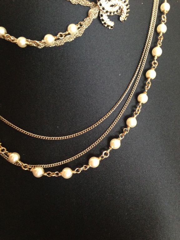 Chanel necklace Sautoir Pearls 1