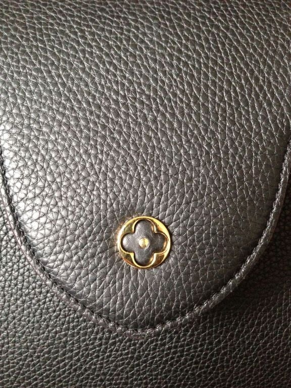 Louis Vuitton Capucine MM Black and gold hardware 3