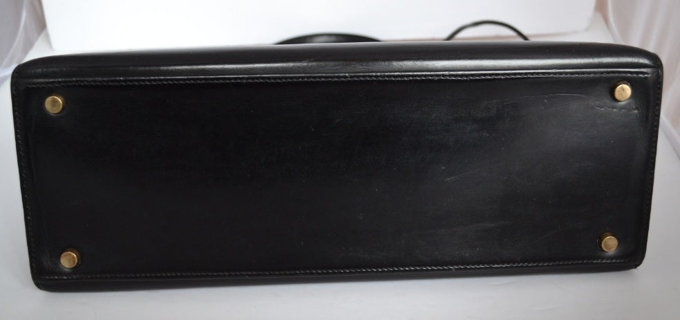 Hermes Kelly 32 Black box with gold hardware and crocodile strap 4