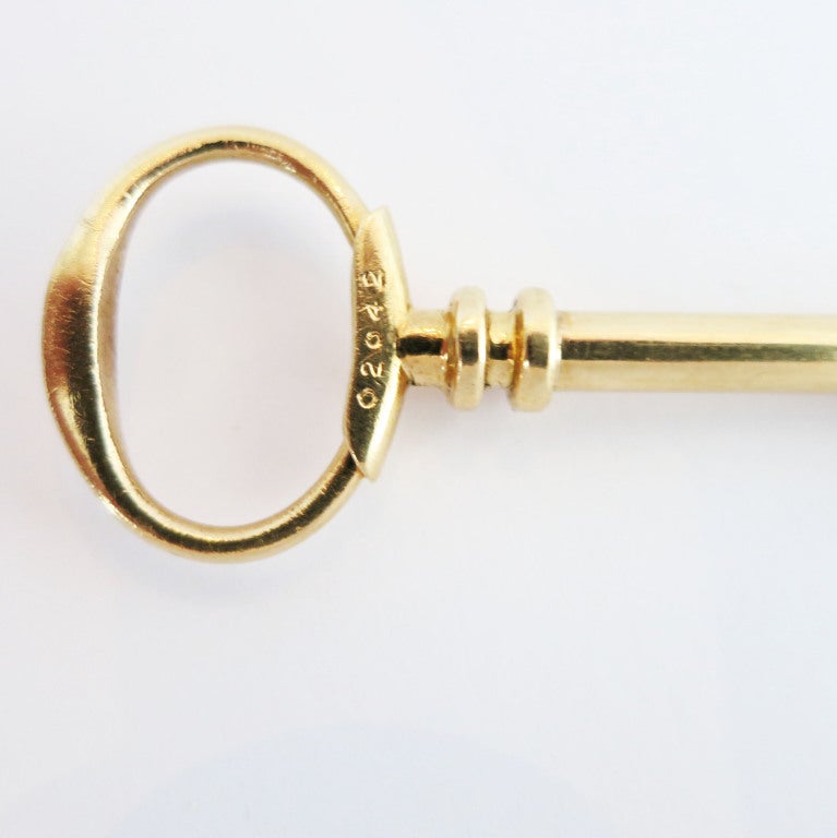 Women's or Men's Whimsical gold key ring, Cartier For Sale