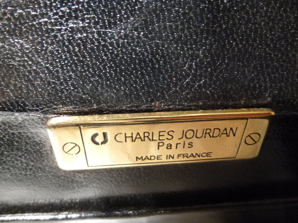 Charles Jourdan 80s Molded Face Patent Leather Bag For Sale 4