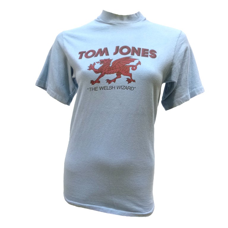Vintage 1970s Tom Jones Tee Shirt Welsh Wizard For Sale