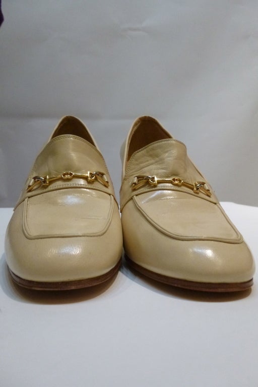 Vintage 1970s Gucci Women's Stacked Heel Loafers For Sale 1
