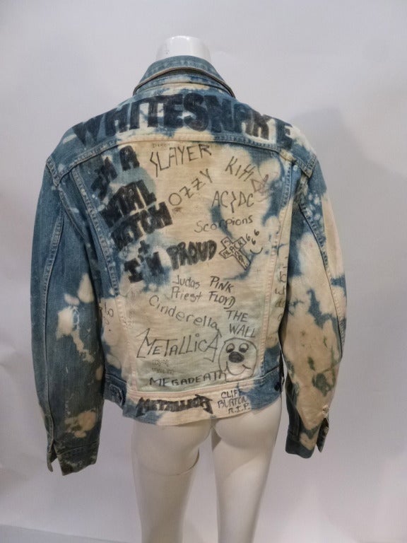 Vintage 1960s Lee Denim Jacket with 1980s Heavy Metal Graffiti In Excellent Condition For Sale In Long Island City, NY