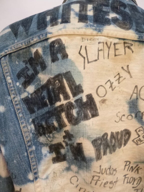 Women's or Men's Vintage 1960s Lee Denim Jacket with 1980s Heavy Metal Graffiti For Sale