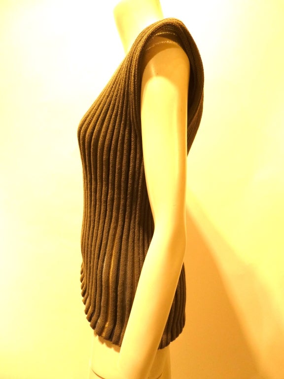 Issey Miyake 1985 Ribbed One-Shouldered Knit Top  For Sale 3