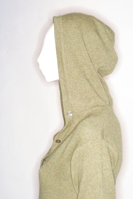Women's Halston Olive Green Cashmere Hooded Sweater and Skirt For Sale