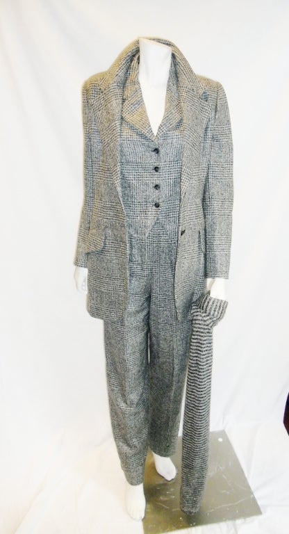 Women's Bill Blass  