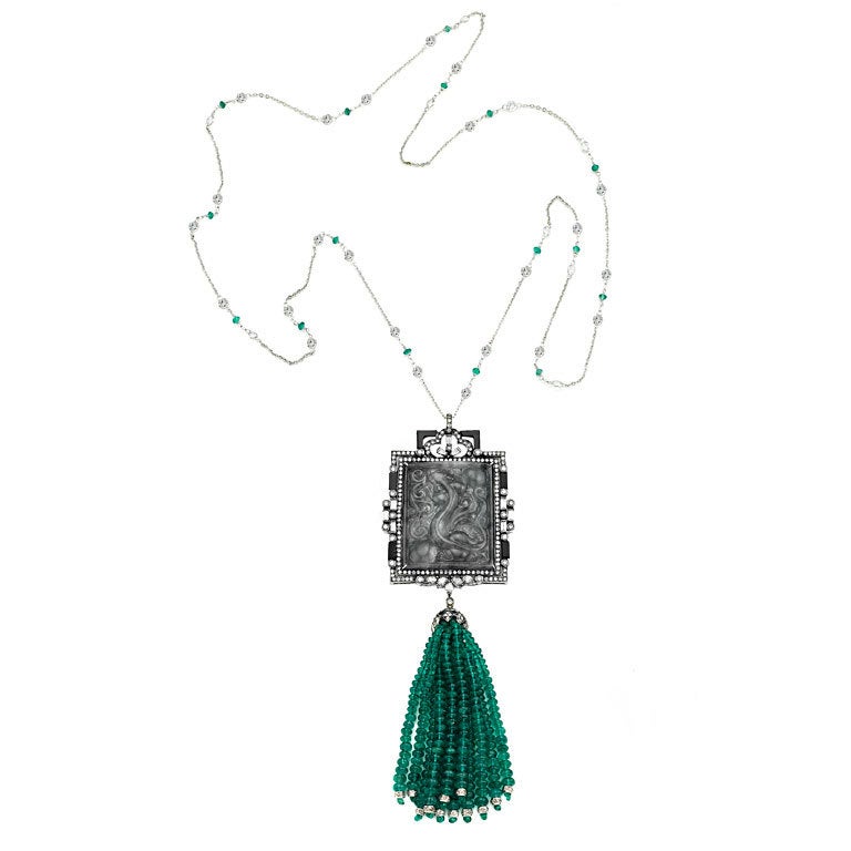 SU et RU  Grey Jade Diamond Emerald Tassel Necklace For Sale