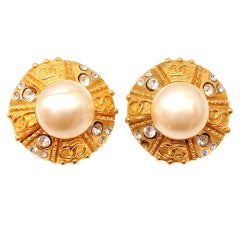 CHANEL French Couture Collection Pearl Crystal Clip On Earrings