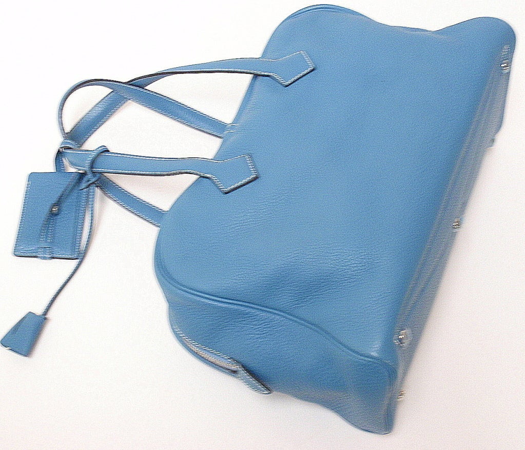 Women's HERMES Victoria II Blue Clemence Leather Travel Tote Handbag