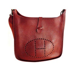 Retro HERMES Evelyne GM Burgundy Clemence Leather Shoulder Handbag
