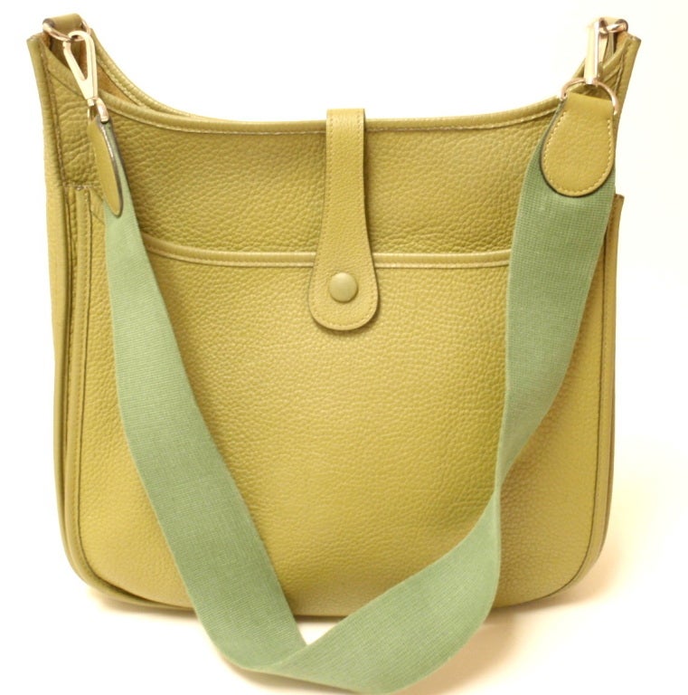 HERMES Evelyne II GM Clemence Vert Anis Leather Shoulder Bag 1