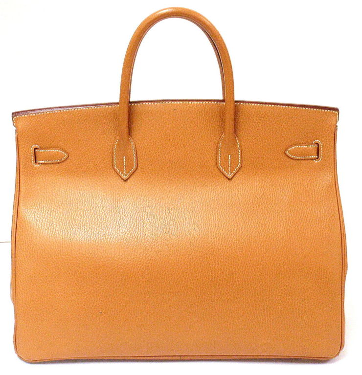 AUTHENTIC! GREAT CONDITION HERMES 40CM GOLD ARDENNES GHW BIRKIN HANDBAG, 2003

Comes with clouchette with key.

*Please note, color may not be fully representative of handbag based on monitor and lighting.*

 This bag is in great