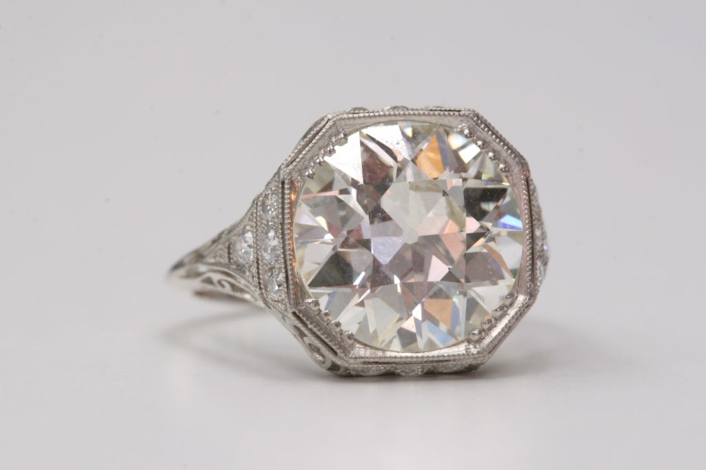 5,03 Karat M/VS1 Diamant im alten europäischen Schliff mit GIA-Zertifikat, gefasst in einer handgefertigten 