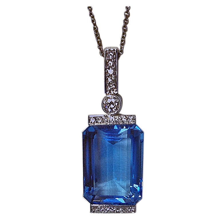 Diamond And Topaz Necklace Pendant For Sale at 1stDibs