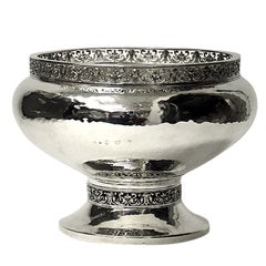 A.E. Jones Arts & Crafts Silver Hammered Bowl, Birmingham, 1920