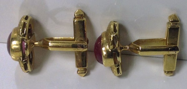 Pink Tourmaline Gold Gentleman's Cufflinks In Excellent Condition In Toronto, ON