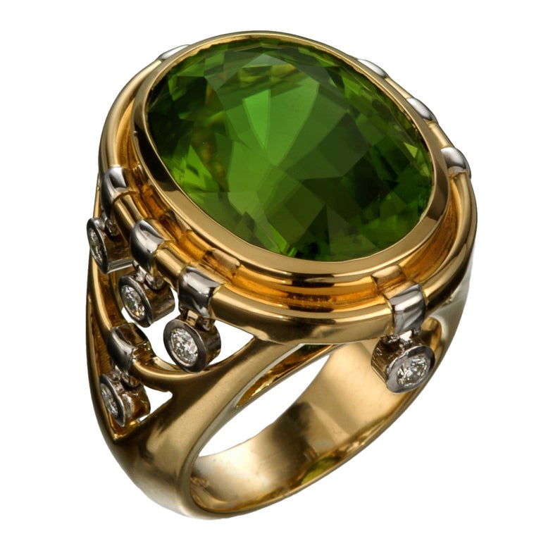 TAMIR Playful Peridot and Diamond Ring In "Motion".