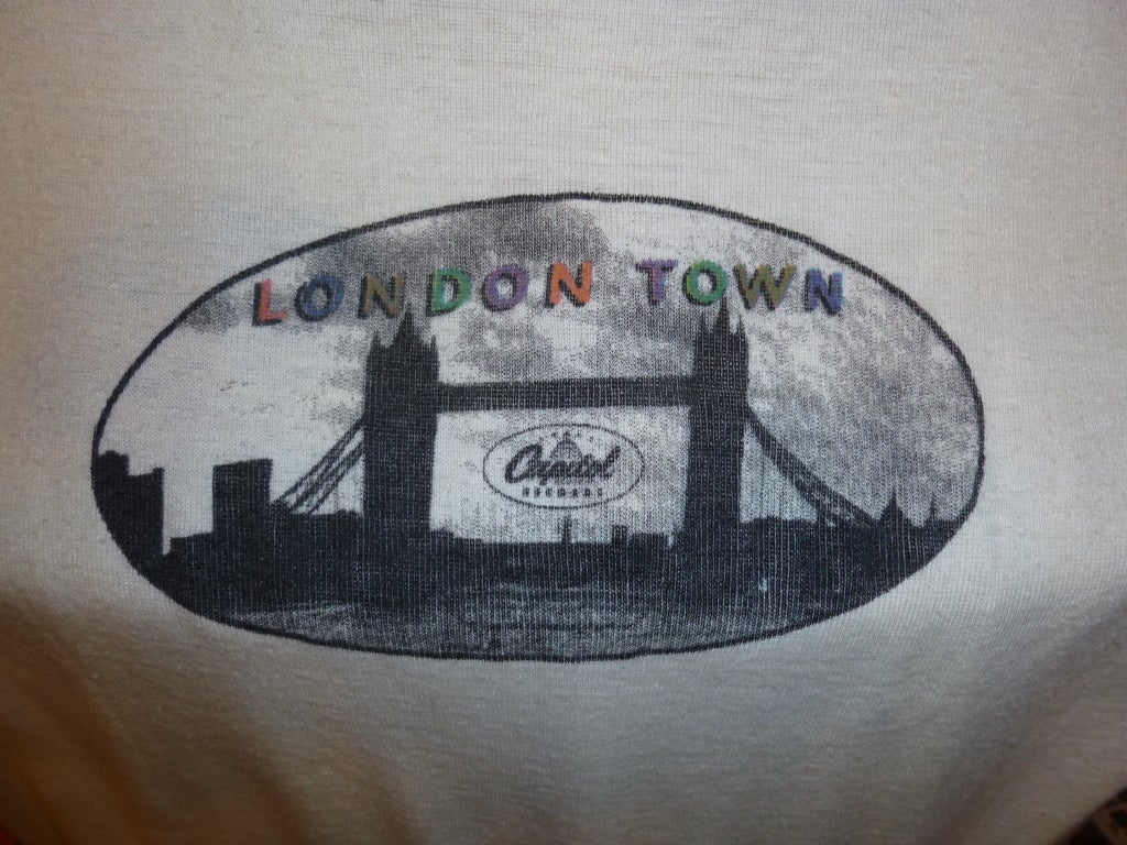 Women's or Men's Vintage Wings Tee Shirt from 1978 London Town For Sale