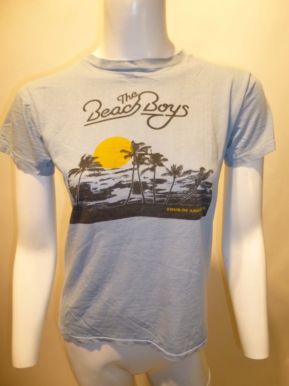 Vintage 1970 Beach Boys Tour Of America T-shirt. There is a small 1/2