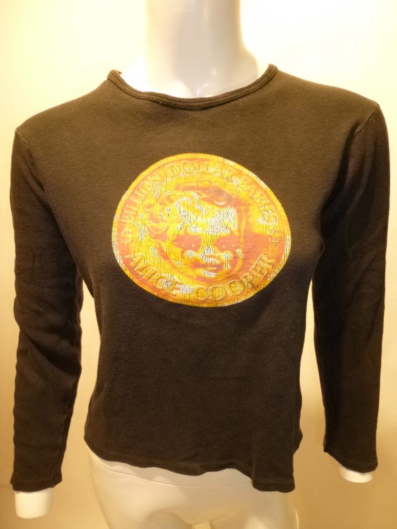 Vintage American Tour t-shirt for Alice Cooper Show Billion Dollar Babies 1973. Long sleeves.
