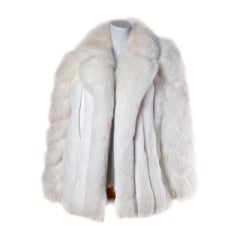 Manteau en fourrure de renard arctique Pristine Finland en blanc brillant