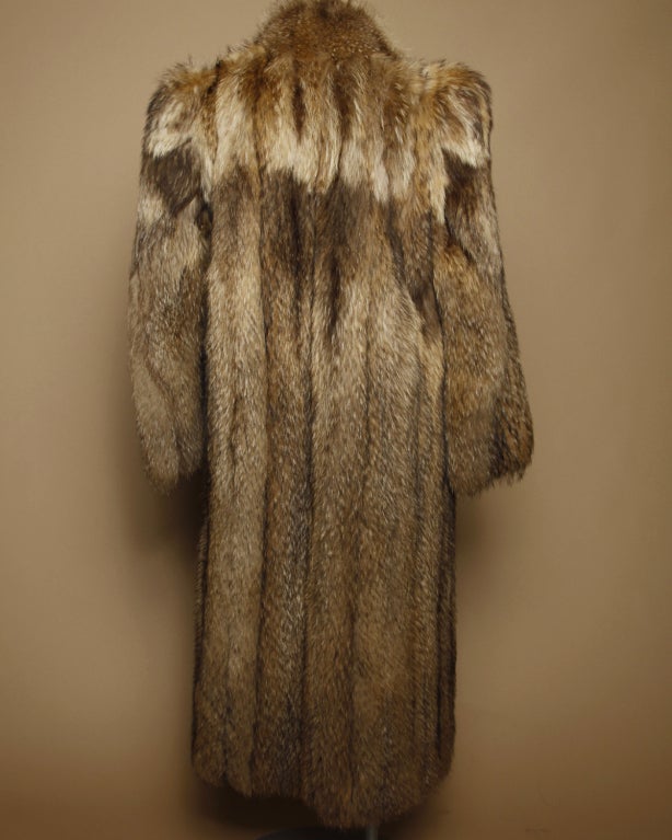 Vintage Tanuki fur coat. Fully lined. Front hook closure. Monogram 'barbara from 